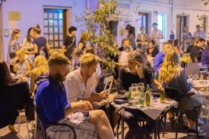 Premijera filma Draw the line, 19. rujna 2020. godine na Čajnom trgu u Rijeci